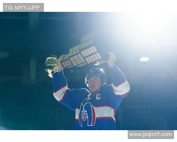 卡拉巴赫与库克斯的精彩对决揭示足球战术的博弈与激情